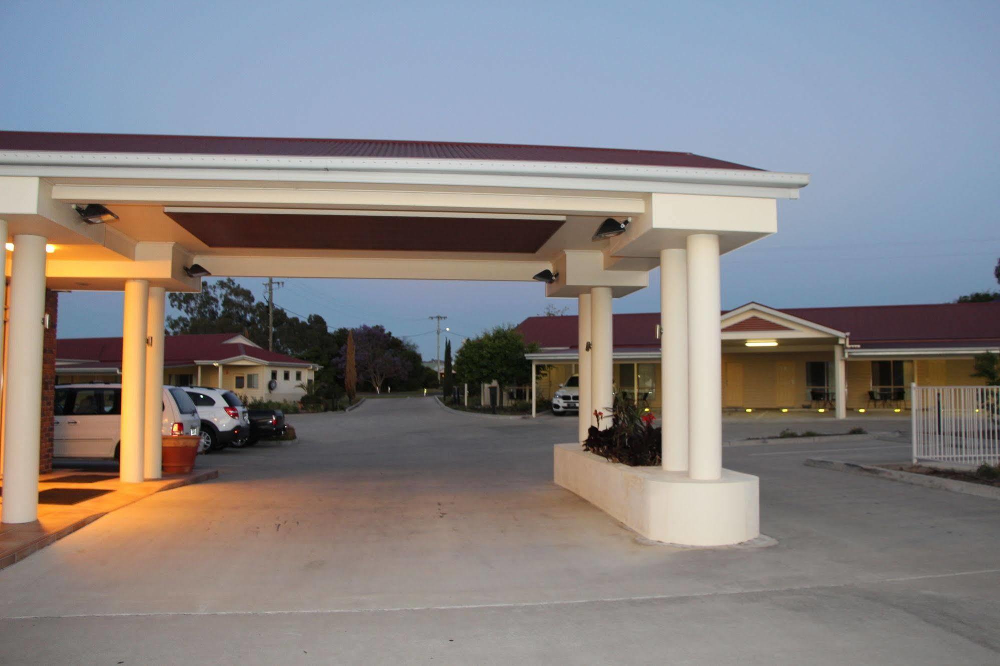 Pittsworth Motor Inn 외부 사진
